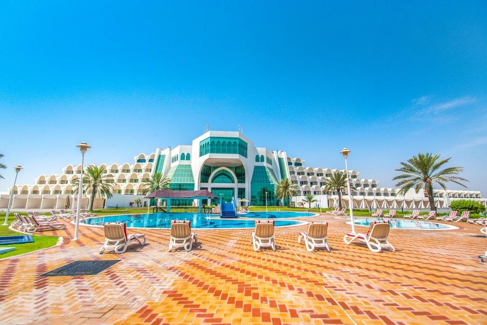 Mirfa Hotel