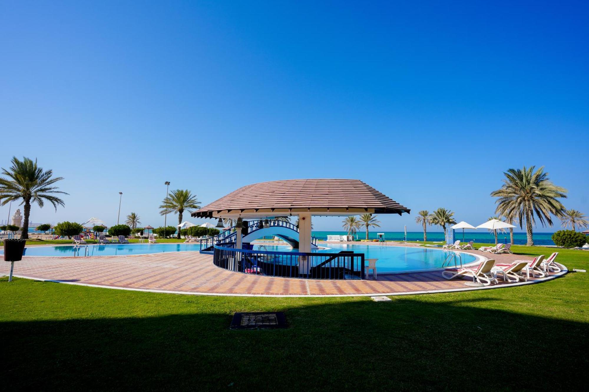 Mirfa Hotel 3*