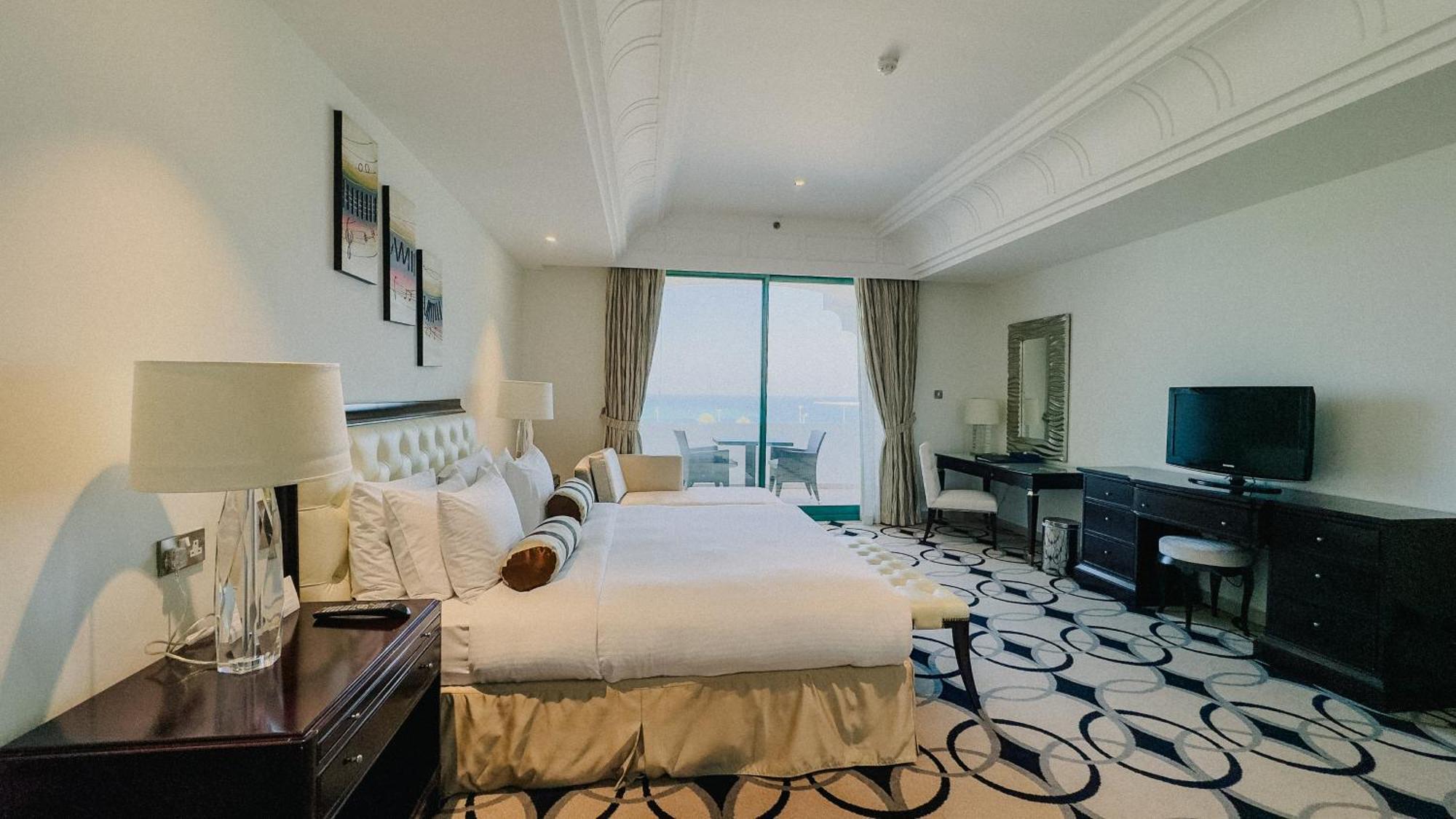 Mirfa Hotel 3*