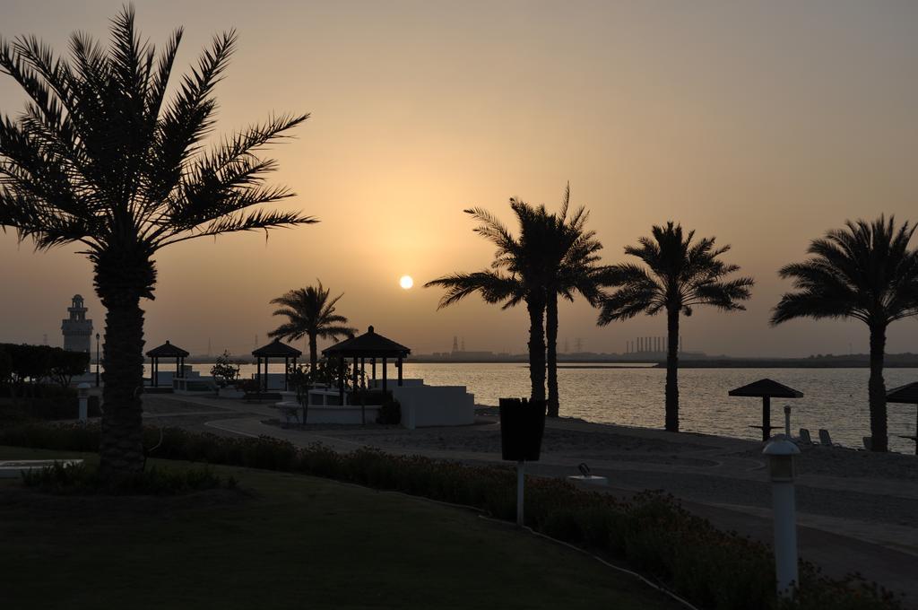 Mirfa Hotel
